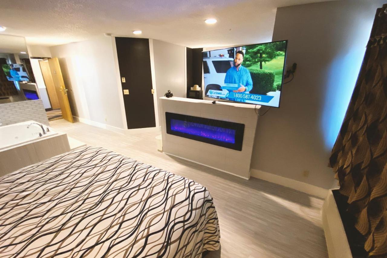 Coratel Inn & Suites By Jasper Hastings Luaran gambar