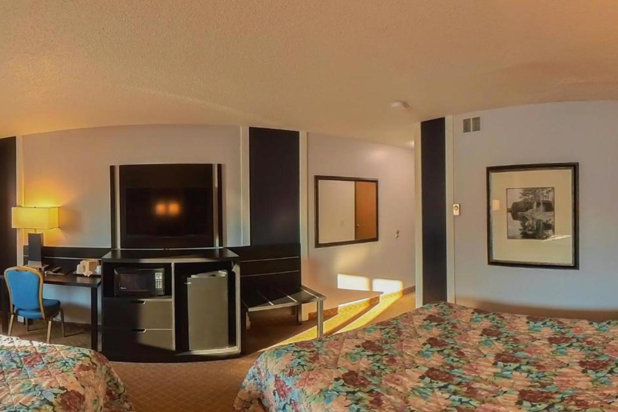 Coratel Inn & Suites By Jasper Hastings Luaran gambar
